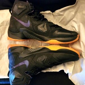 Nike Lebron XIII
